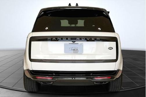 2023 Land Rover Range Rover P530 SE