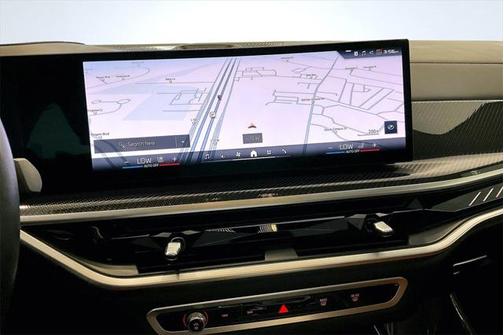 2024 BMW X7 M60i
