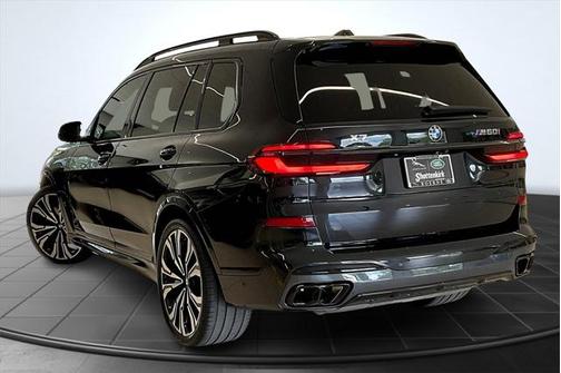 2024 BMW X7 M60i