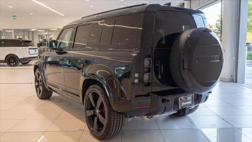 2025 Land Rover Defender 110 P400 X