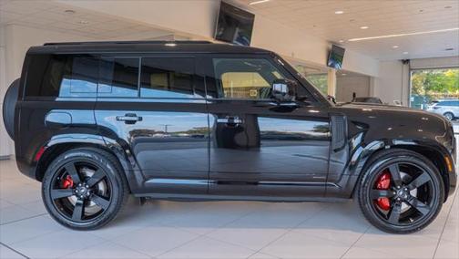 2025 Land Rover Defender 110 P400 X
