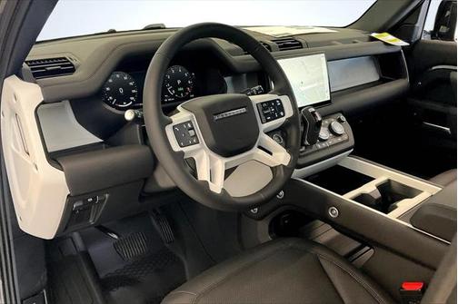2025 Land Rover Defender 110 P300