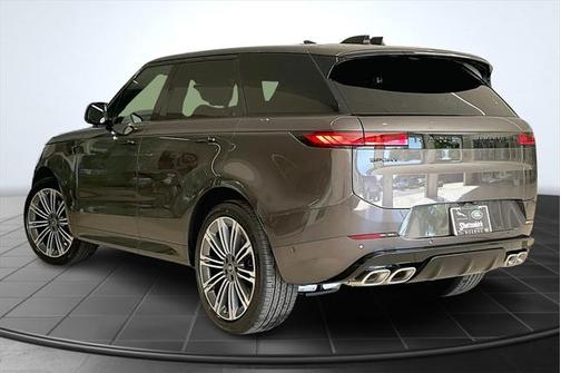 2025 Land Rover Range Rover Sport SE