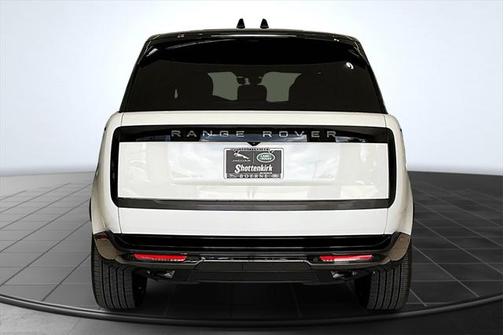 2025 Land Rover Range Rover P400 SE 7 Seat