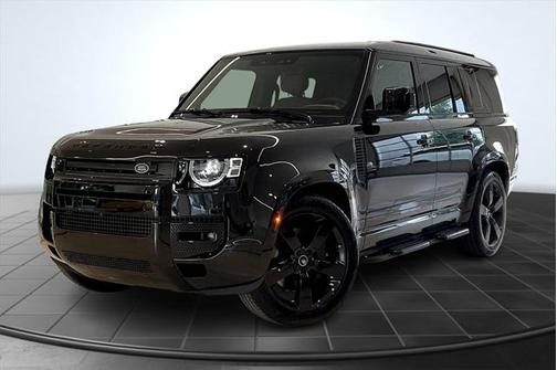 2025 Land Rover Defender 130 P400 X-Dynamic SE