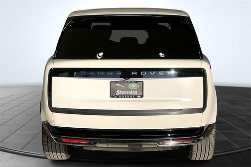 2025 Land Rover Range Rover P550e Autobiography