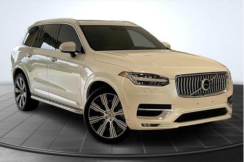 2022 Volvo XC90 T6 Inscription