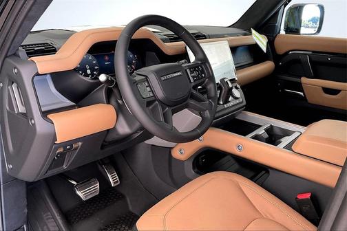 2026 Land Rover Defender 110 V8