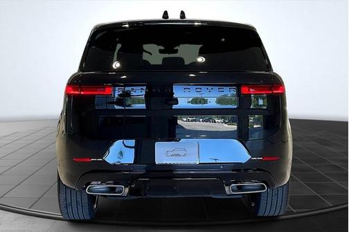 2025 Land Rover Range Rover Sport SE