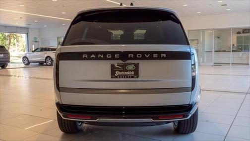 2025 Land Rover Range Rover P550e SE