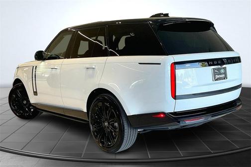 2025 Land Rover Range Rover P400 SE