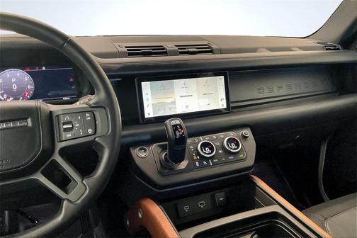 2024 Land Rover Defender 110 P400 X-Dynamic SE
