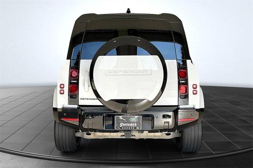 2024 Land Rover Defender 110 P400 X-Dynamic SE