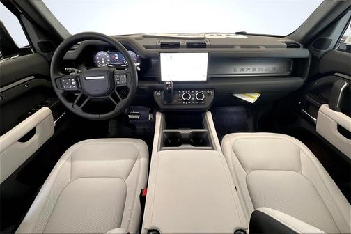 2025 Land Rover Defender 110 V8