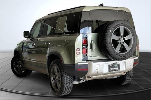 2025 Land Rover Defender 110 P300