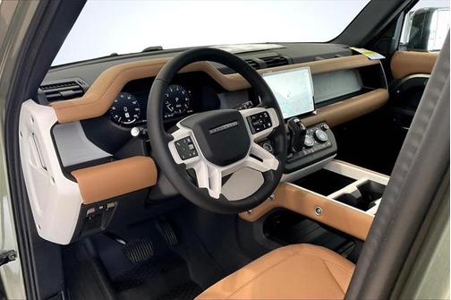 2025 Land Rover Defender 110 P300