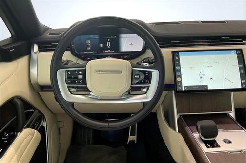 2025 Land Rover Range Rover P400 SE 7 Seat