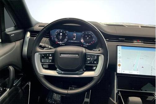 2025 Land Rover Range Rover P400 SE