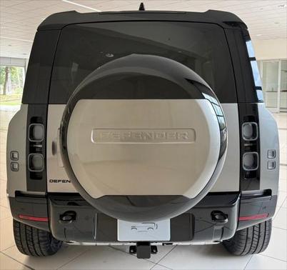 2025 Land Rover Defender 110 P400 X