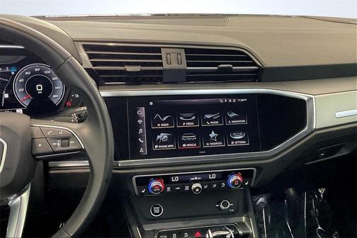 2024 Audi Q3 45 S line Premium Plus