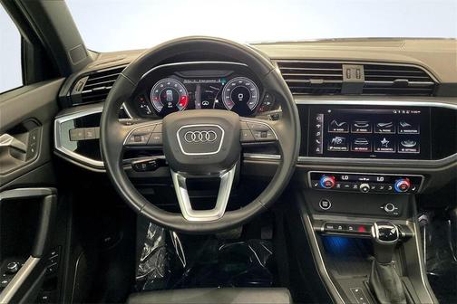 2024 Audi Q3 45 S line Premium Plus