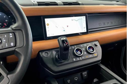 2024 Land Rover Defender X-Dynamic SE