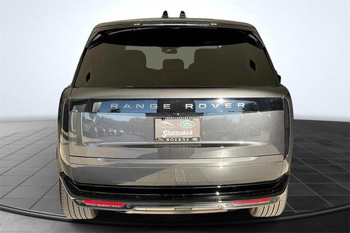 2025 Land Rover Range Rover P530 SE 7 Seat
