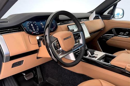 2025 Land Rover Range Rover P530 SE 7 Seat