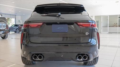 2025 Jaguar F-PACE SVR P550 AWD Automatic