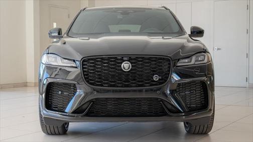 2025 Jaguar F-PACE SVR P550 AWD Automatic