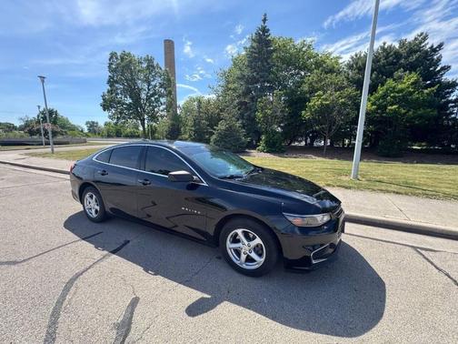 Mosaic Black Metallic 2018 Chevrolet Malibu 1LS