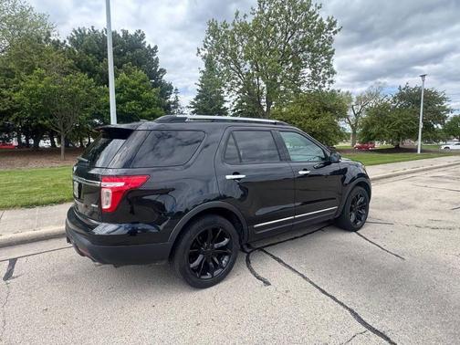 Ruby Red Metallic Tinted Clearcoat 2015 Ford Explorer XLT