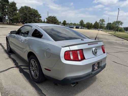 Ingot Silver Metallic 2012 Ford Mustang V6 Premium