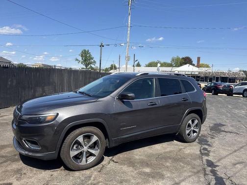 Granite Crystal Metallic Clearcoat 2019 Jeep Cherokee Limited
