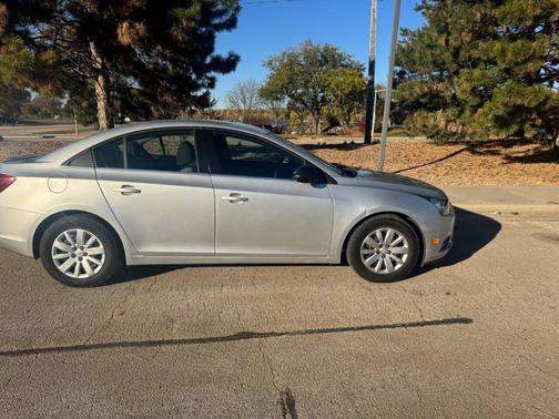 2011 Chevrolet Cruze LS