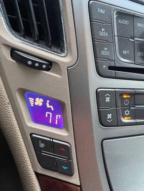 Vanilla Latte Metallic 2011 Cadillac CTS Luxury