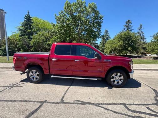 Ruby Red Metallic Tinted Clearcoat 2015 Ford F-150 XLT