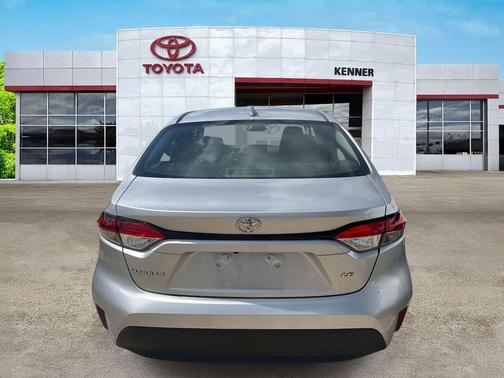 Classic Silver Metallic 2024 Toyota Corolla LE