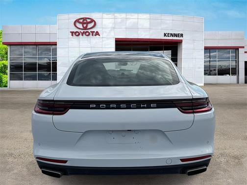 2020 Porsche Panamera 4