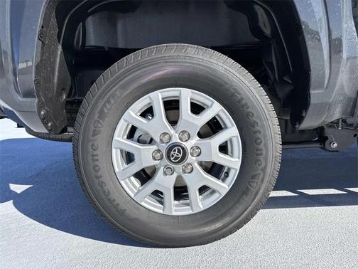 2025 Toyota Tacoma SR5