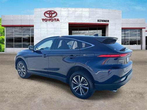 2024 Toyota Venza LE