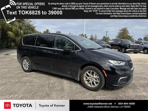 2025 Chrysler Pacifica Select