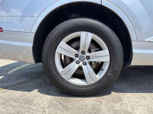 2019 Audi Q7 45 Premium
