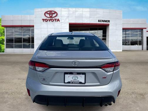 Classic Silver Metallic 2026 Toyota Corolla SE
