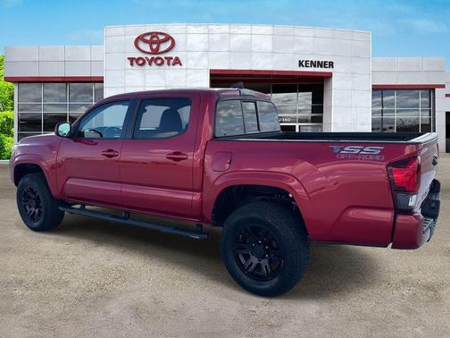 2022 Toyota Tacoma SR