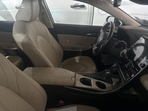 2019 Toyota Avalon XLE