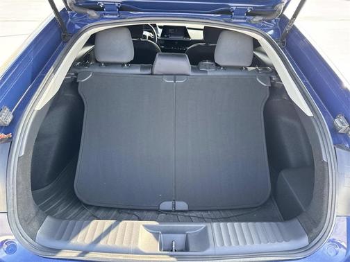 2023 Toyota Prius LE