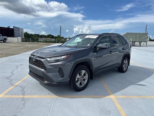 2024 Toyota RAV4 Hybrid XLE