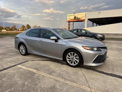 2023 Toyota Camry LE