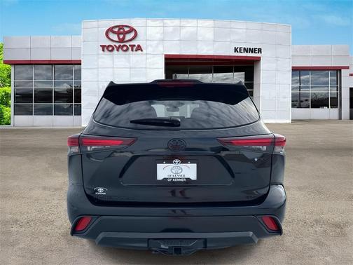 2025 Toyota Highlander Hybrid XLE